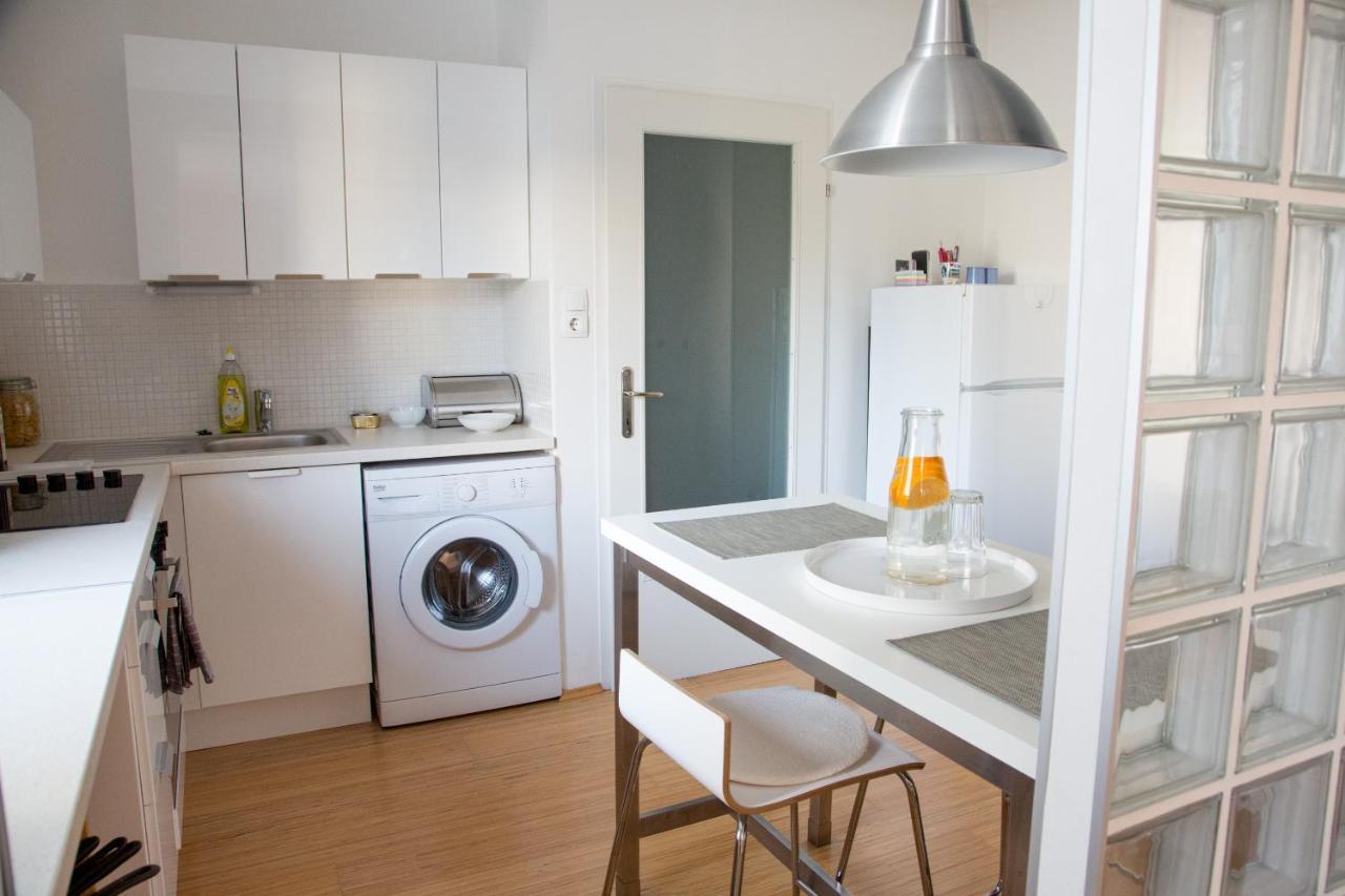 All You Need Apartment Виена Екстериор снимка
